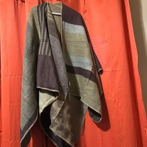 Kollie More Shawl